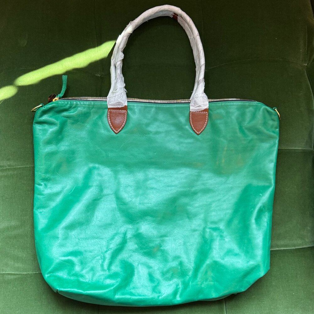 SOLD OUT NWT Clare V Overnighter Leather Tote, Kelly Green